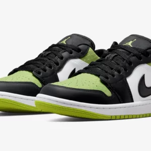 Air-Jordan-1-Low-Vivid-Green-Snakeskin