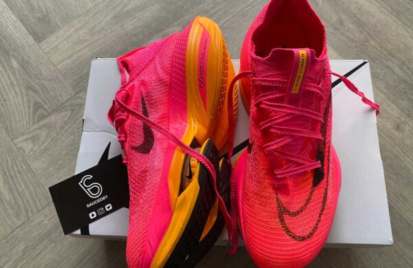 difference_sneakers_and_rubber_shoes